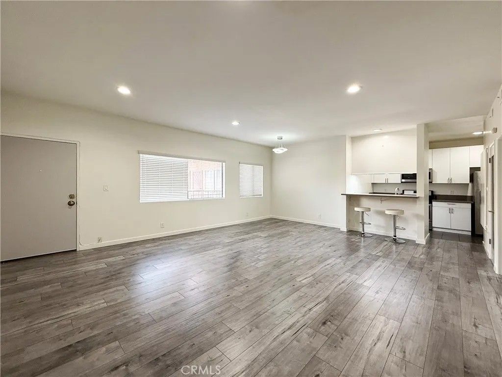 Photo of 424 S Westmoreland Ave, Los Angeles, CA 90020 (MLS # OC26022736)