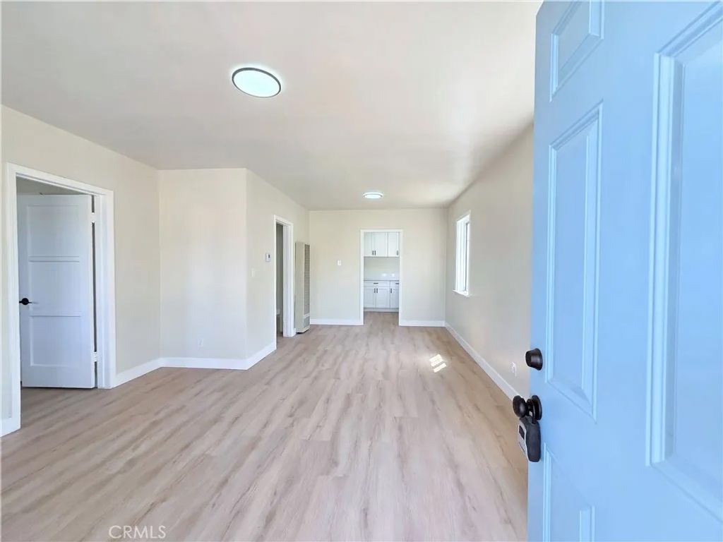 Photo of 5552 Lewis Ave, Long Beach, CA 90805 (MLS # PW26078093)