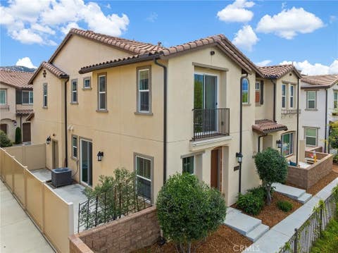 Tiny photo for 31258 Calle Cirros, Temecula, CA 92592 (MLS # SW26098839)