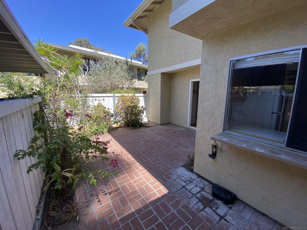 Photo of 4311 Caminito Del Diamante #46, San Diego, CA 92121 (MLS # 260010944)