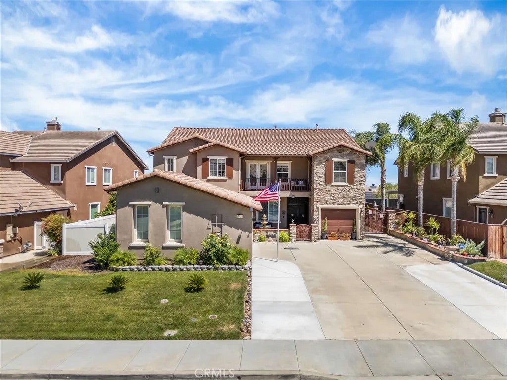 27488 Murrieta Oaks
