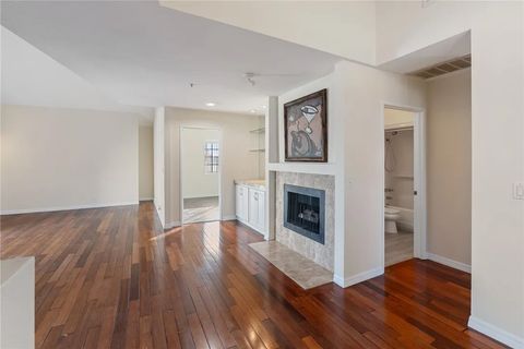 Tiny photo for 221 Violet Ave, Monrovia, CA 91016 (MLS # PW25273344)