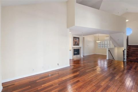 Tiny photo for 221 Violet Ave, Monrovia, CA 91016 (MLS # PW25273344)