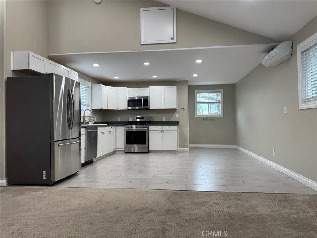 Photo of 16357 Vintage Street, North Hills, CA 91343 (MLS # SR26091056)