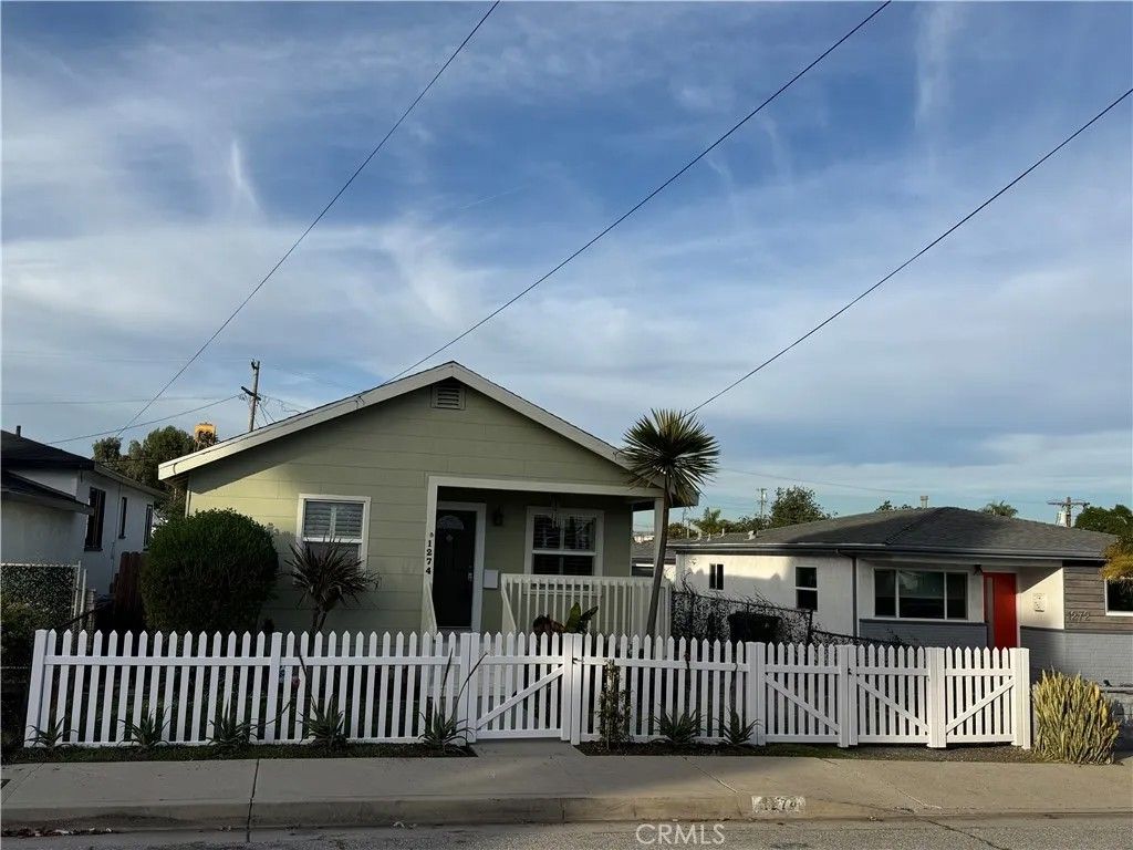 Photo of 1274 W 3rd St, San Pedro, CA 90732 (MLS # SB26014469)