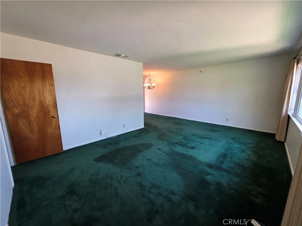 1272 Elm