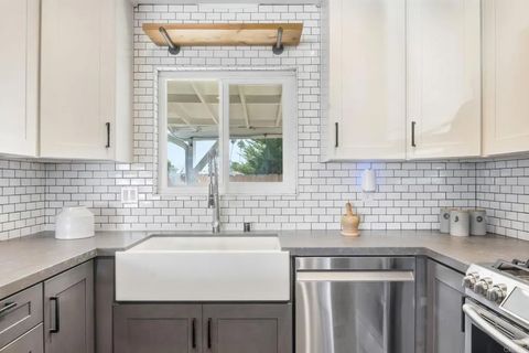 Tiny photo for 8805 Larkdale Avenue, San Diego, CA 92123 (MLS # PTP2507685)
