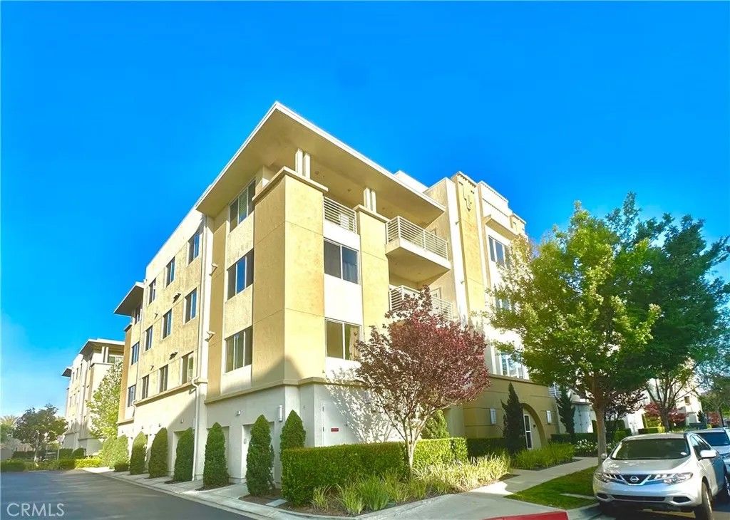 Photo of 13022 Central Avenue #301, Hawthorne, CA 90250 (MLS # SB24113586)