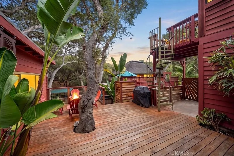 1550 Bayview Heights