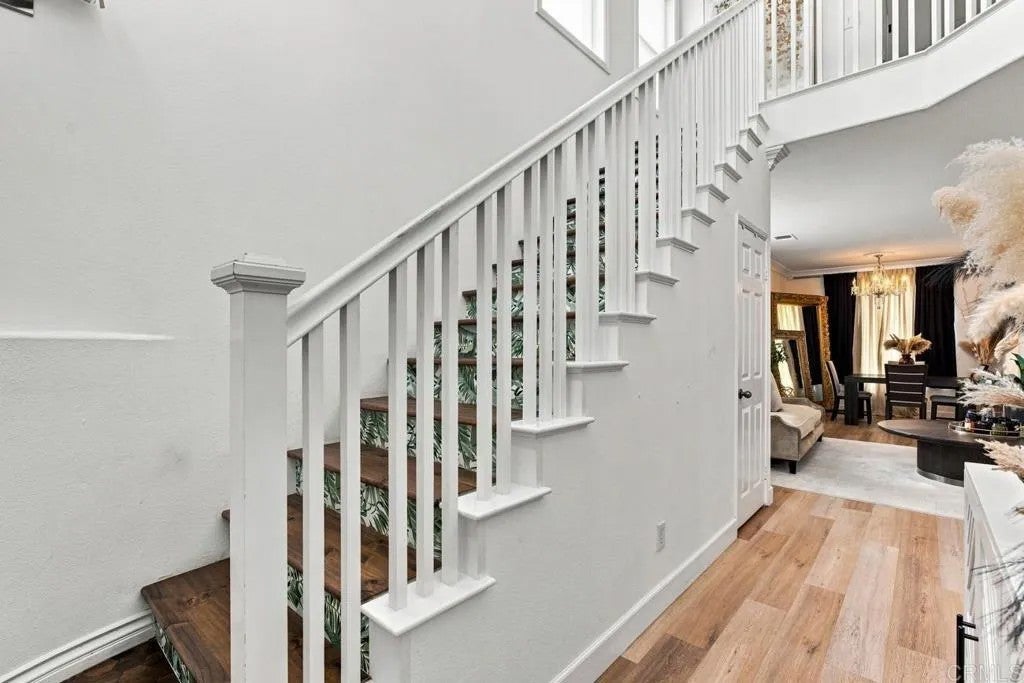 2464 Mackenzie Creek Dr