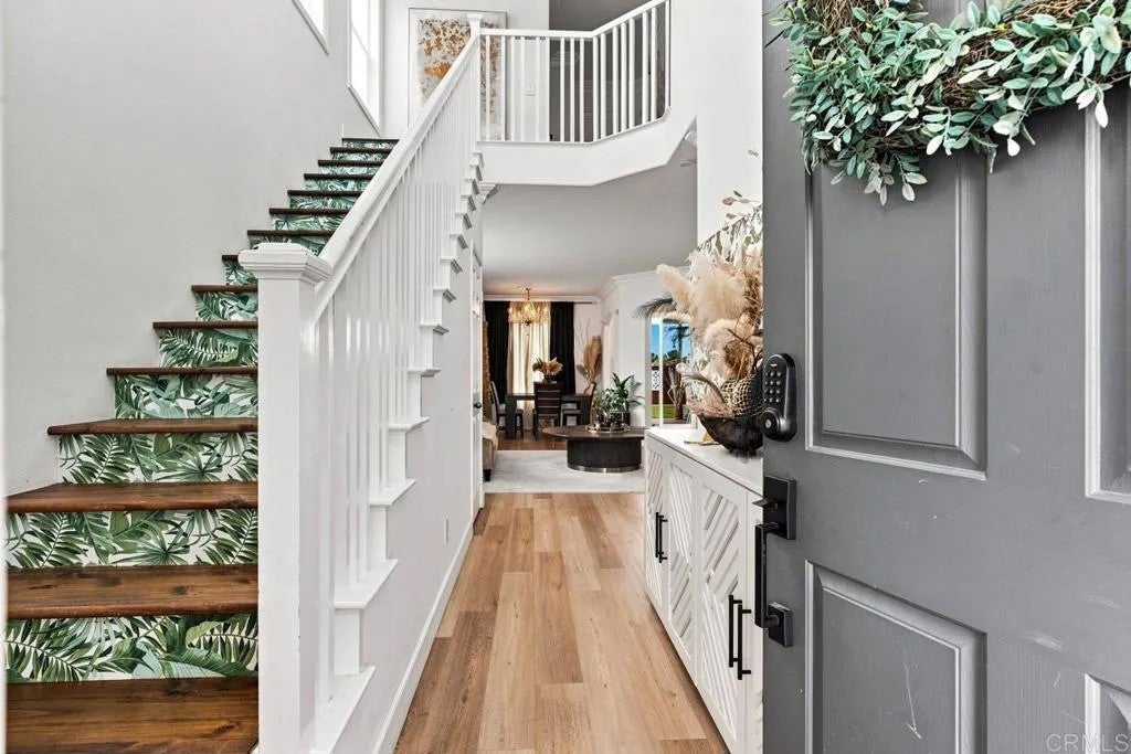 2464 Mackenzie Creek Dr