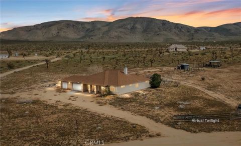 Photo of 26525 Papago Road, Apple Valley, CA 92307 (MLS # IG26032414)