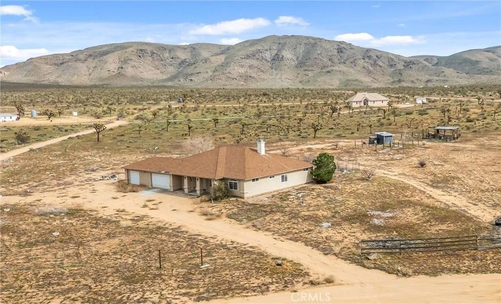 Photo of 26525 Papago Road, Apple Valley, CA 92307 (MLS # IG26032414)