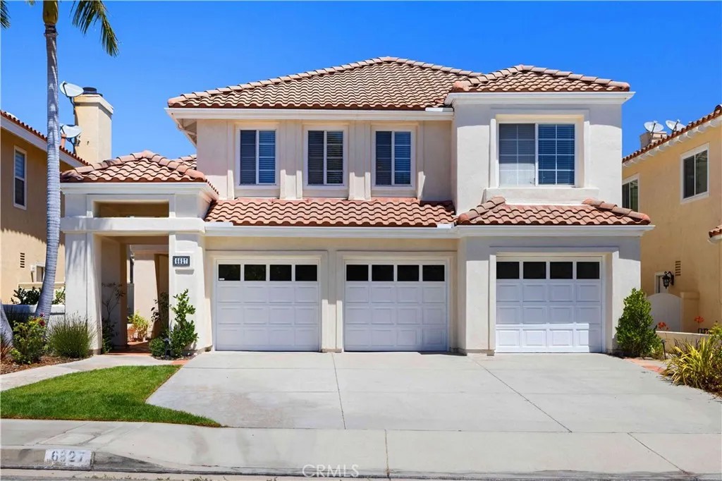 6627 E Pinnacle Pointe