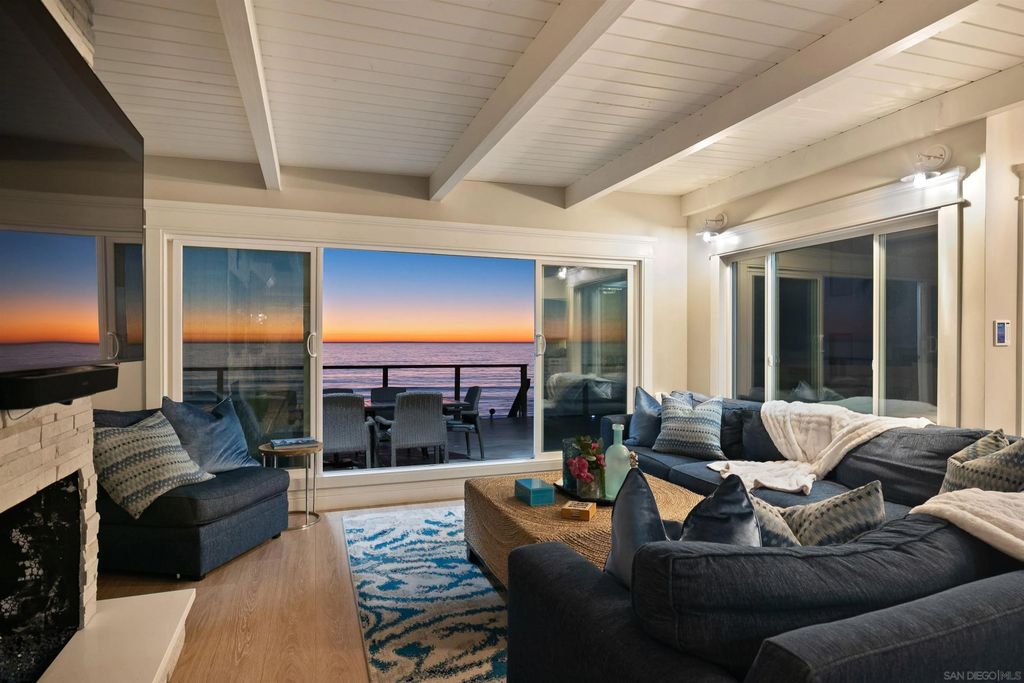 Photo of 1680 N Neptune Ave, Encinitas, CA 92024 (MLS # 250043180)