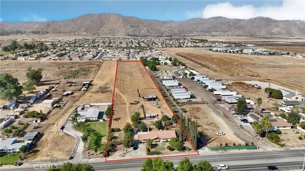 Photo of 492 S Sanderson Avenue, San Jacinto, CA 92582 (MLS # IG26003121)