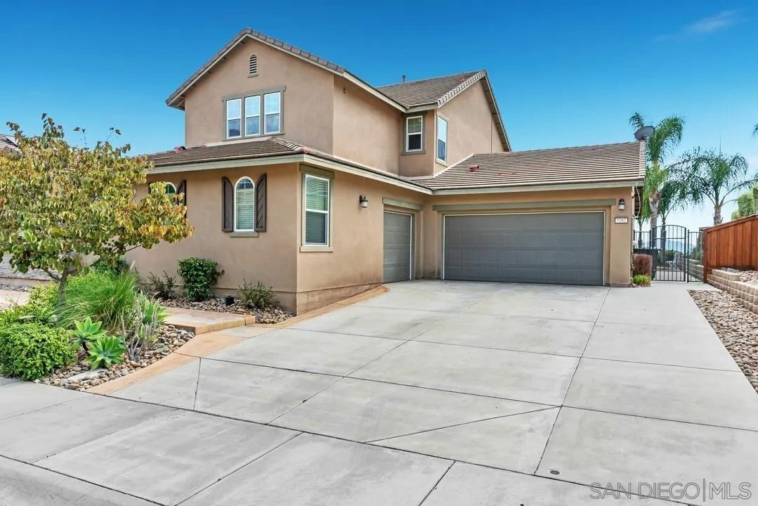 5282 Bella Vista St