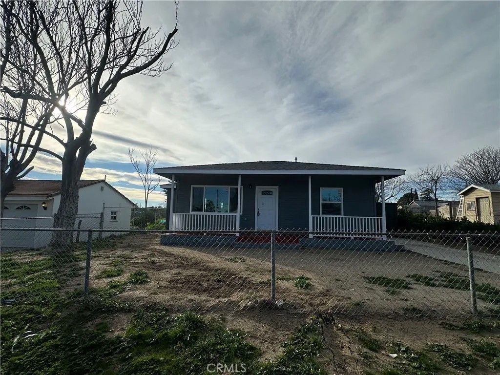 Photo of 531 N Hargrave St, Banning, CA 92220 (MLS # IV26017872)