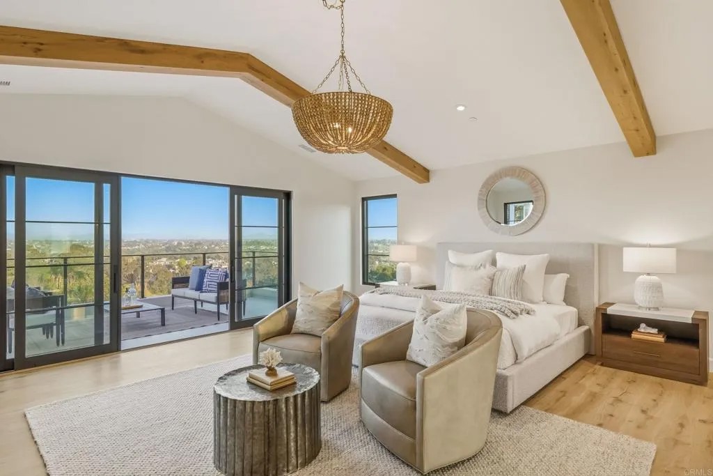 8341 La Jolla Scenic Drive North