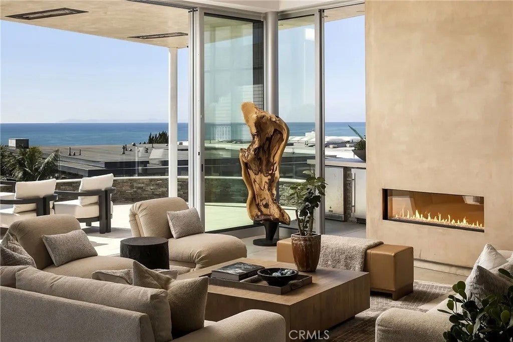 305 Calle Francesca