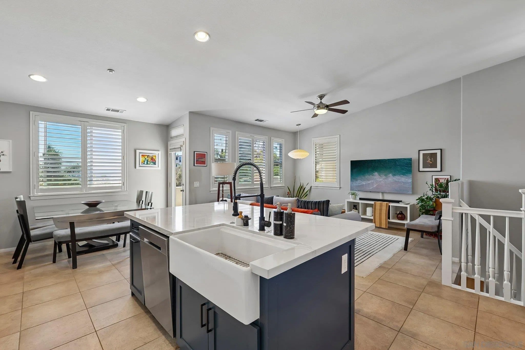 3156 Harbor Ridge Ln
