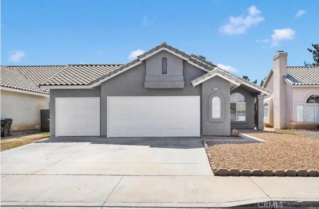 Photo of 14133 Buckskin Court, Victorville, CA 92394 (MLS # CV26043683)