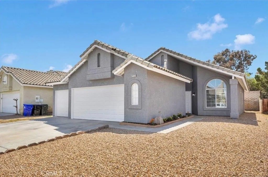 Photo of 14133 Buckskin Court, Victorville, CA 92394 (MLS # CV26043683)