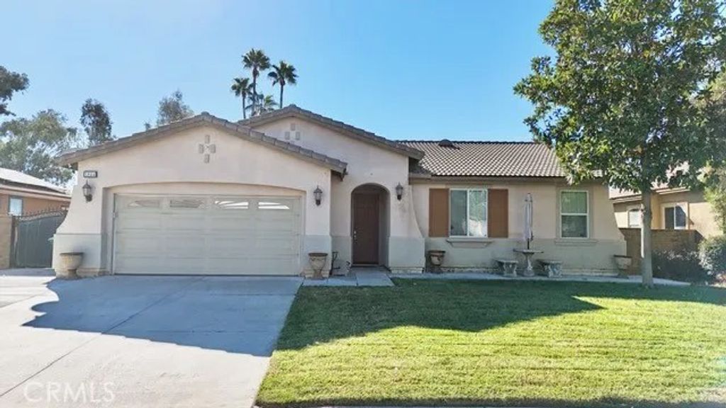 Photo of 1844 Paradise Way, San Jacinto, CA 92582 (MLS # IV25270649)
