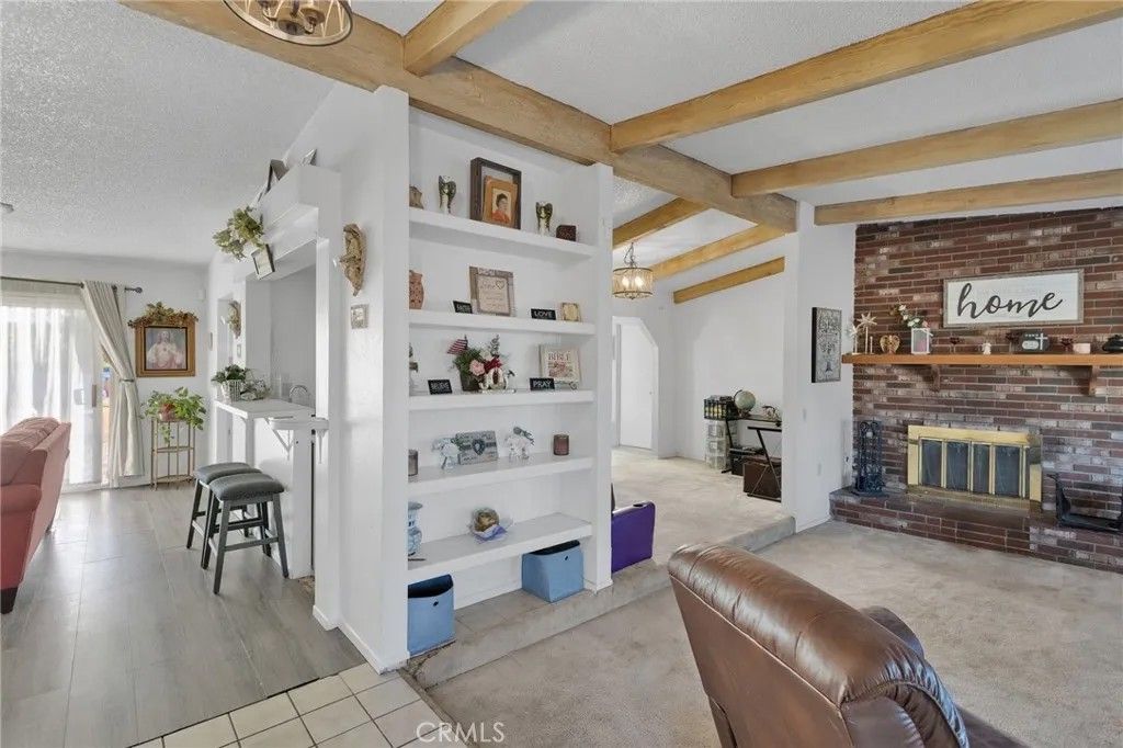 Photo of 13167 Olathe Rd, Apple Valley, CA 92308 (MLS # HD25266622)