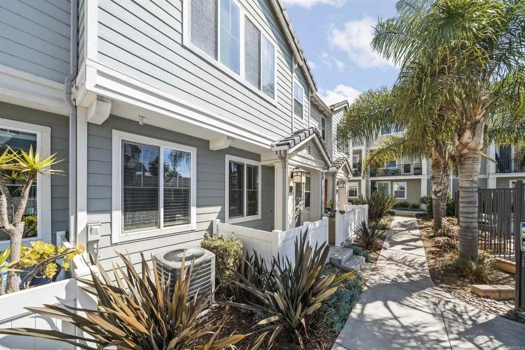 Photo of 522 Heron Lane, Imperial Beach, CA 91932 (MLS # PTP2602040)