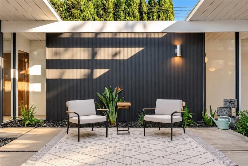 842 E Glendale