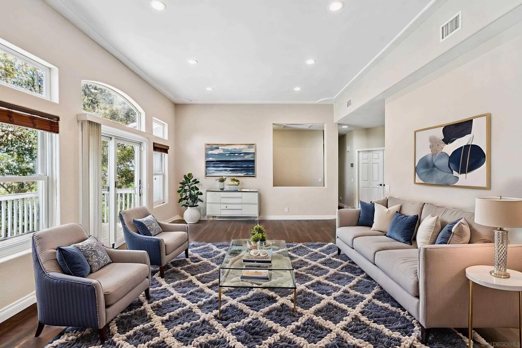 Photo of 401 S Vine St, Escondido, CA 92025 (MLS # 250043286)