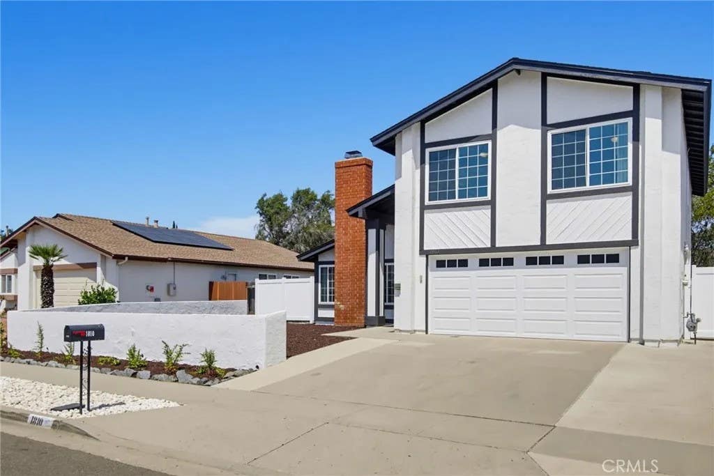 Photo of 1810 Manzanita Court, Vista, CA 92083 (MLS # ND26139879)