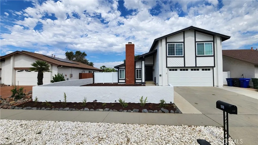 1810 Manzanita Court