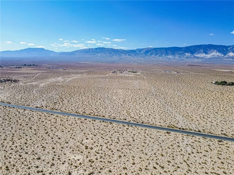 38000 Old Woman Springs
