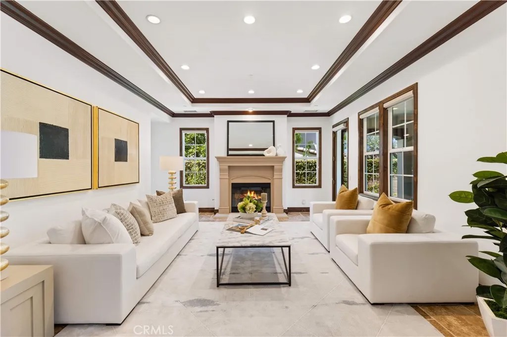 27402 Paseo Boveda