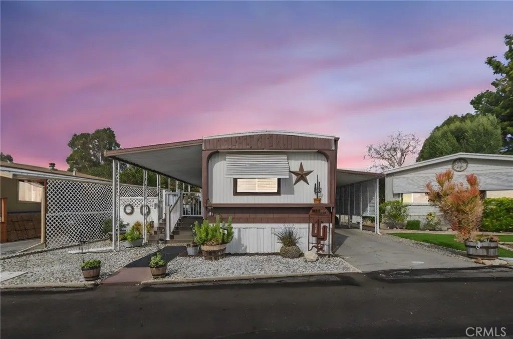 Photo of 31130 S General Kearny Rd #89, Temecula, CA 92591 (MLS # SW26030783)