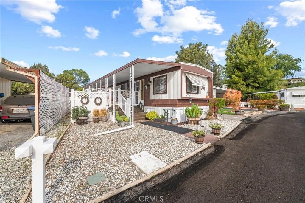 Photo of 31130 S General Kearny Rd #89, Temecula, CA 92591 (MLS # SW26030783)