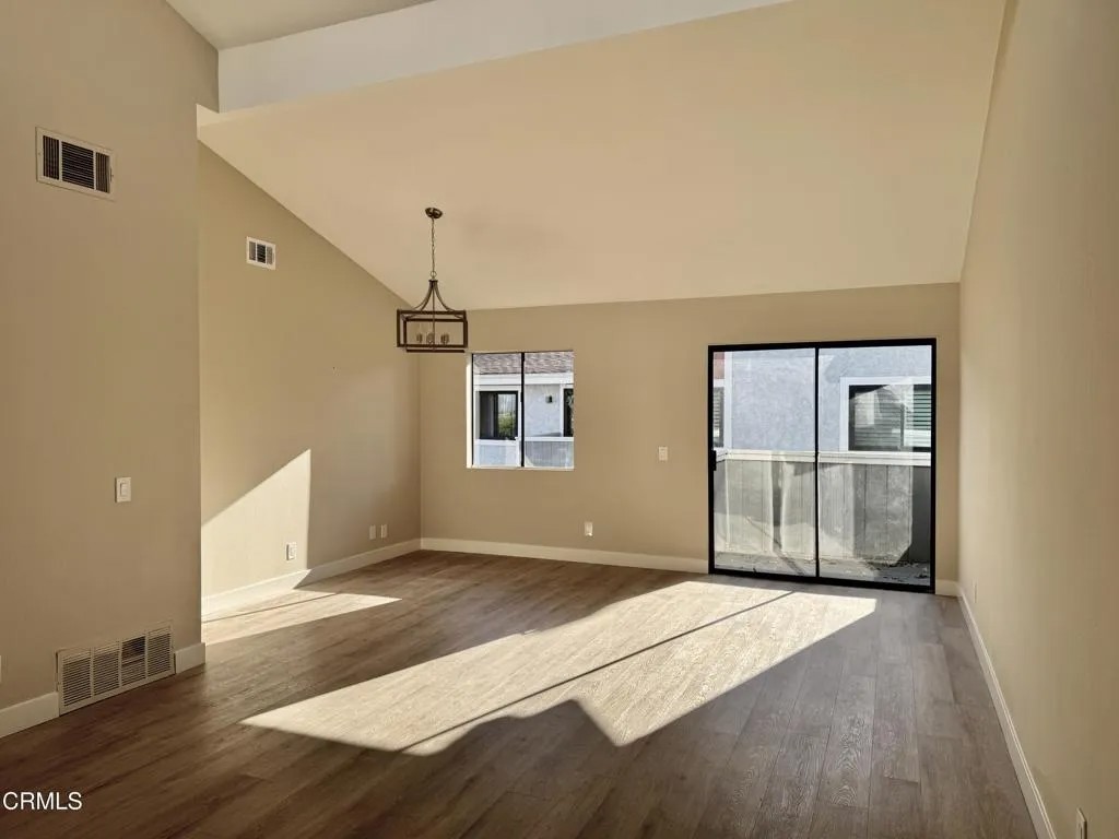 5222 Longfellow Way