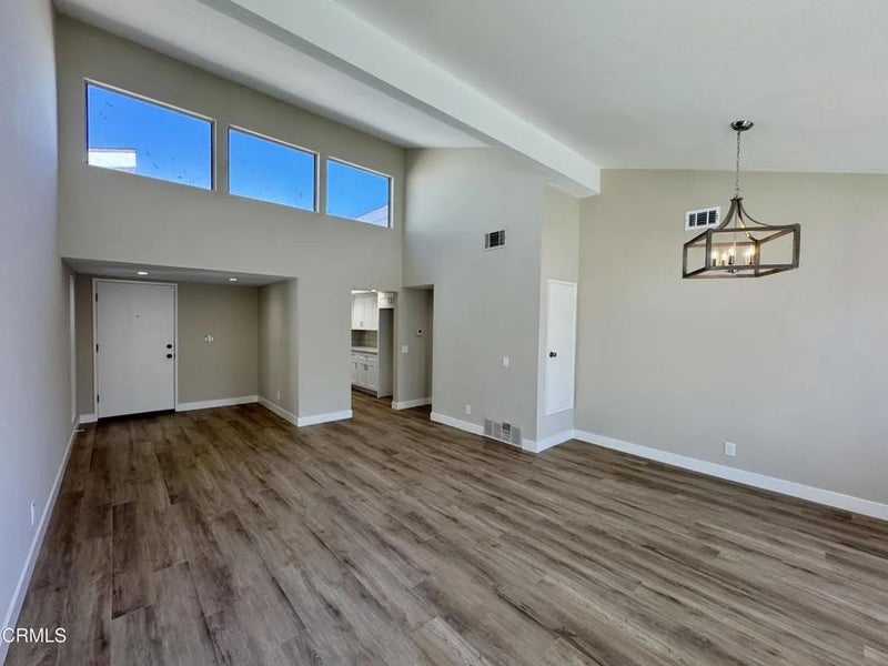5222 Longfellow Way