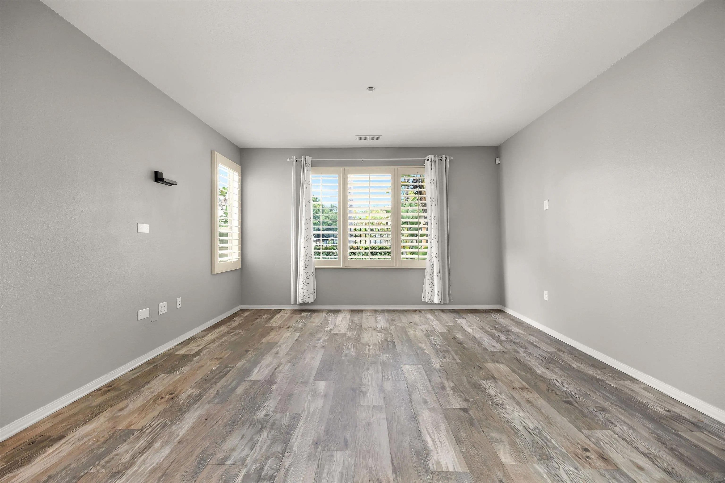 2221 Capistrano Way 3