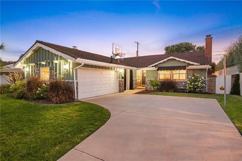 Photo of 23501 Ladeene Avenue, Torrance, CA 90505 (MLS # SB26116008)