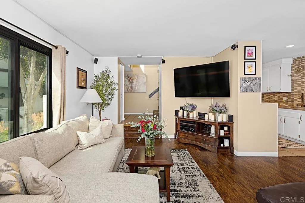 2284 Caminito Pajarito 147