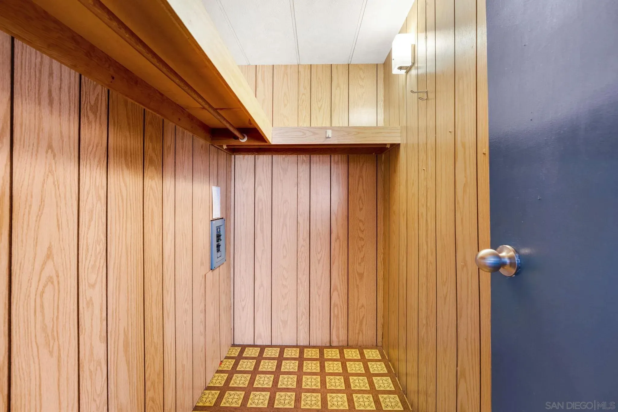 San Diego, California 92105, United States, 2 Bedrooms Bedrooms, ,2 BathroomsBathrooms,Residential,Active,178510