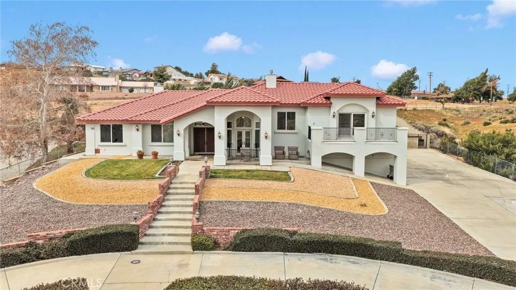 Photo of 7748 Calpella Ave, Hesperia, CA 92345 (MLS # HD26031915)