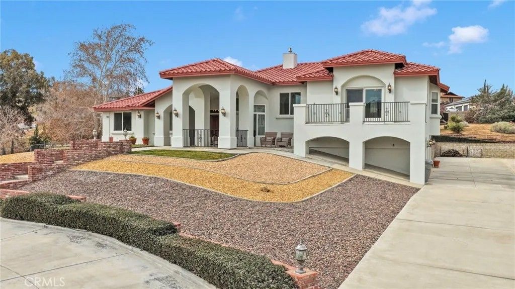 Photo of 7748 Calpella Ave, Hesperia, CA 92345 (MLS # HD26031915)