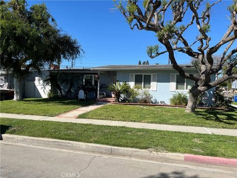 Photo of 6151 E Wentworth St, Long Beach, CA 90815 (MLS # PW26051483)