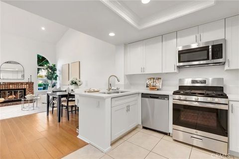 Tiny photo for 55 Costero Aisle #239, Irvine, CA 92614 (MLS # OC25243087)