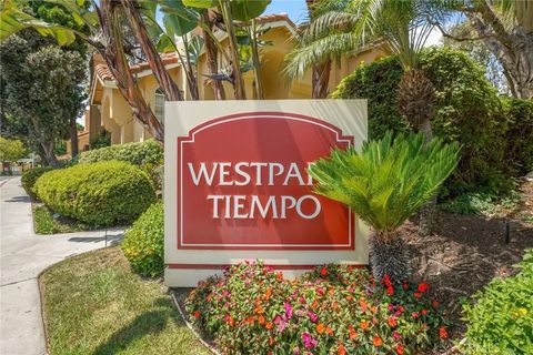 Tiny photo for 55 Costero Aisle #239, Irvine, CA 92614 (MLS # OC25243087)