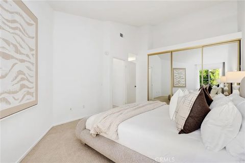 Tiny photo for 55 Costero Aisle #239, Irvine, CA 92614 (MLS # OC25243087)